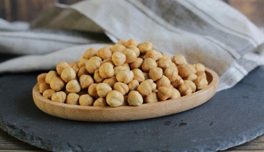 ÖZER ÇİFTLİK 1 KG ÇİFTE KAVRULMUŞ FINDIK